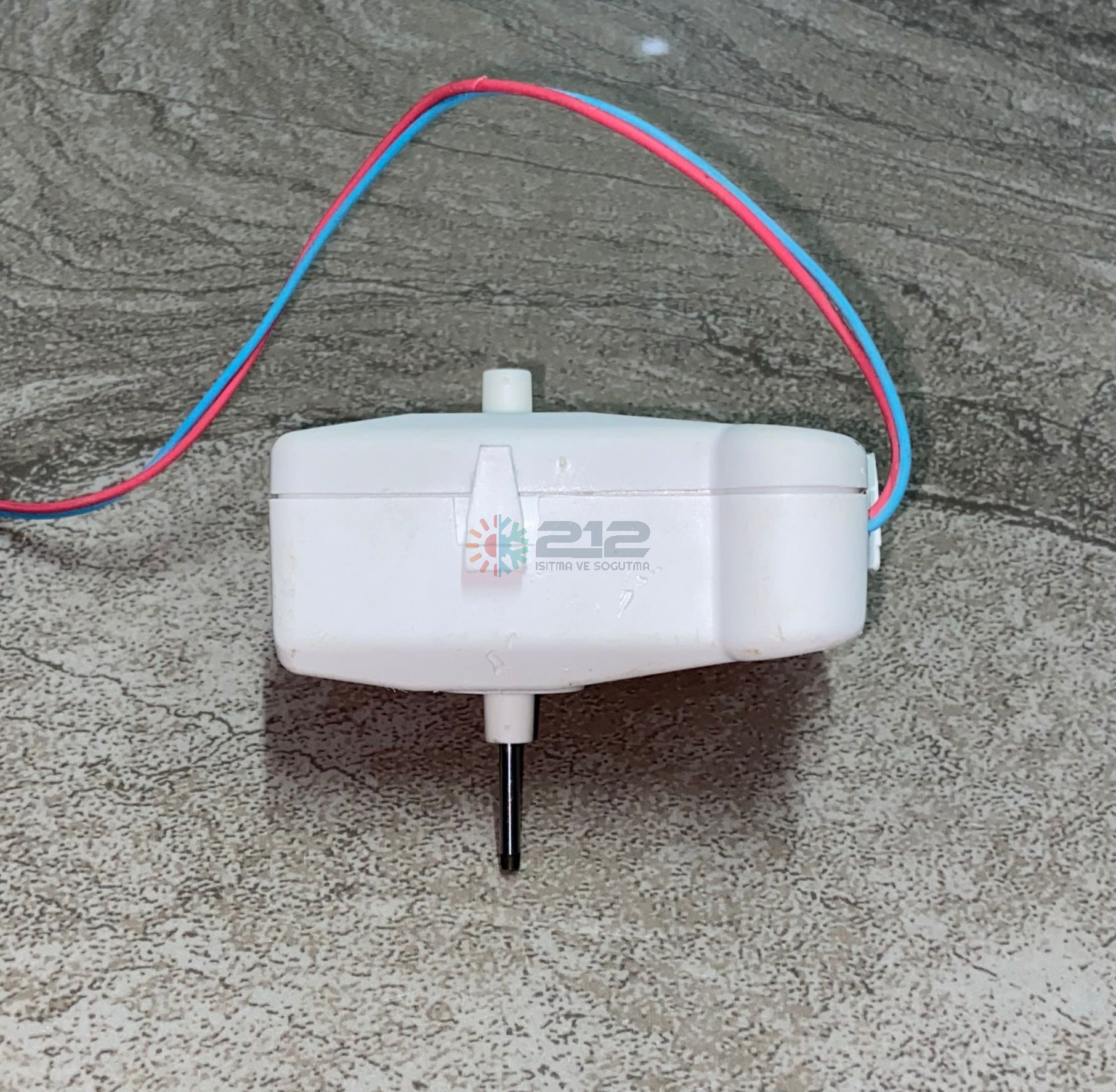 9V%20DC%201.5W%20DC%20Buzdolabı%20İç%20Fan%20Motoru